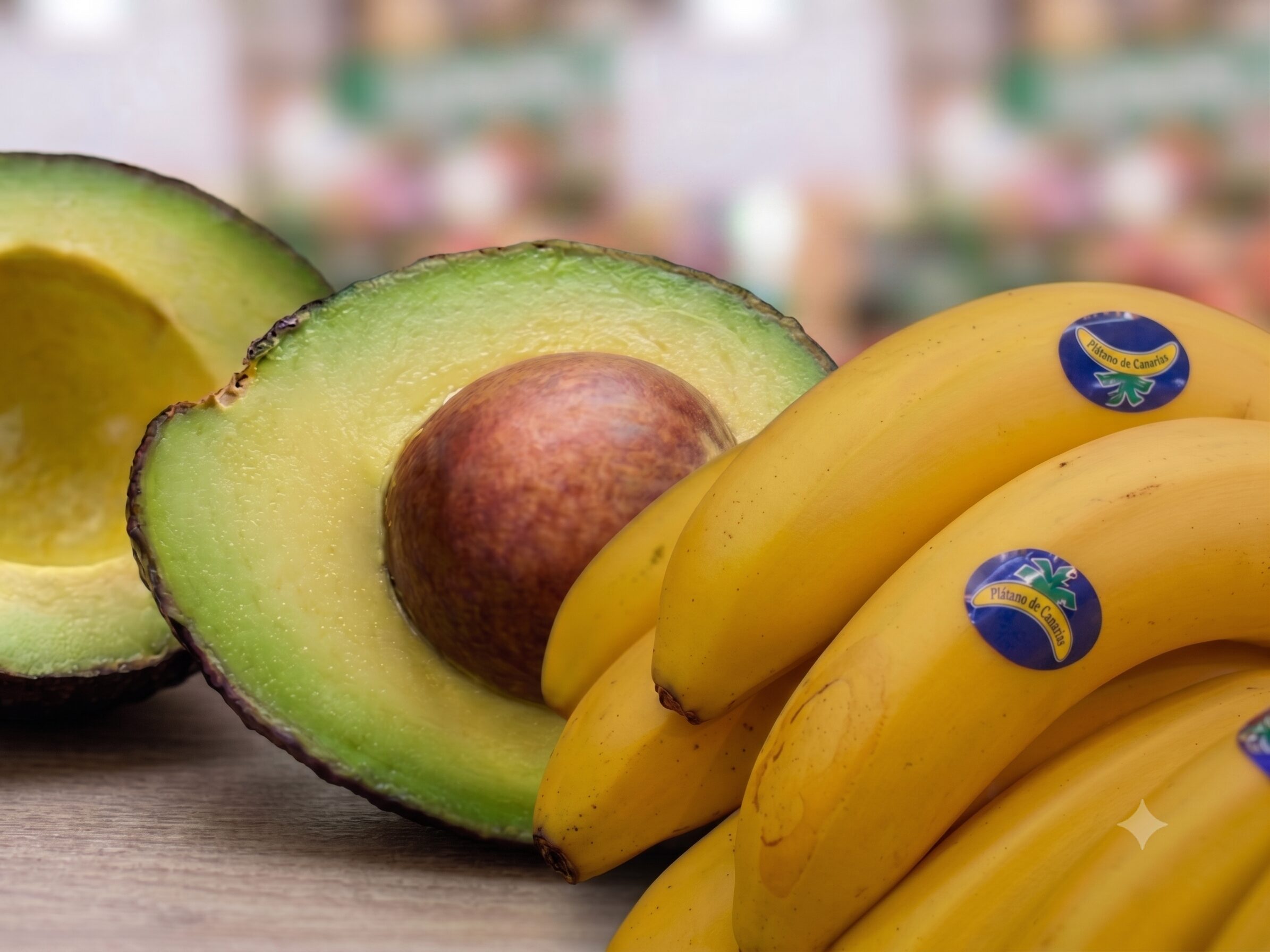 Aguacate y banano listos para maduración controlada